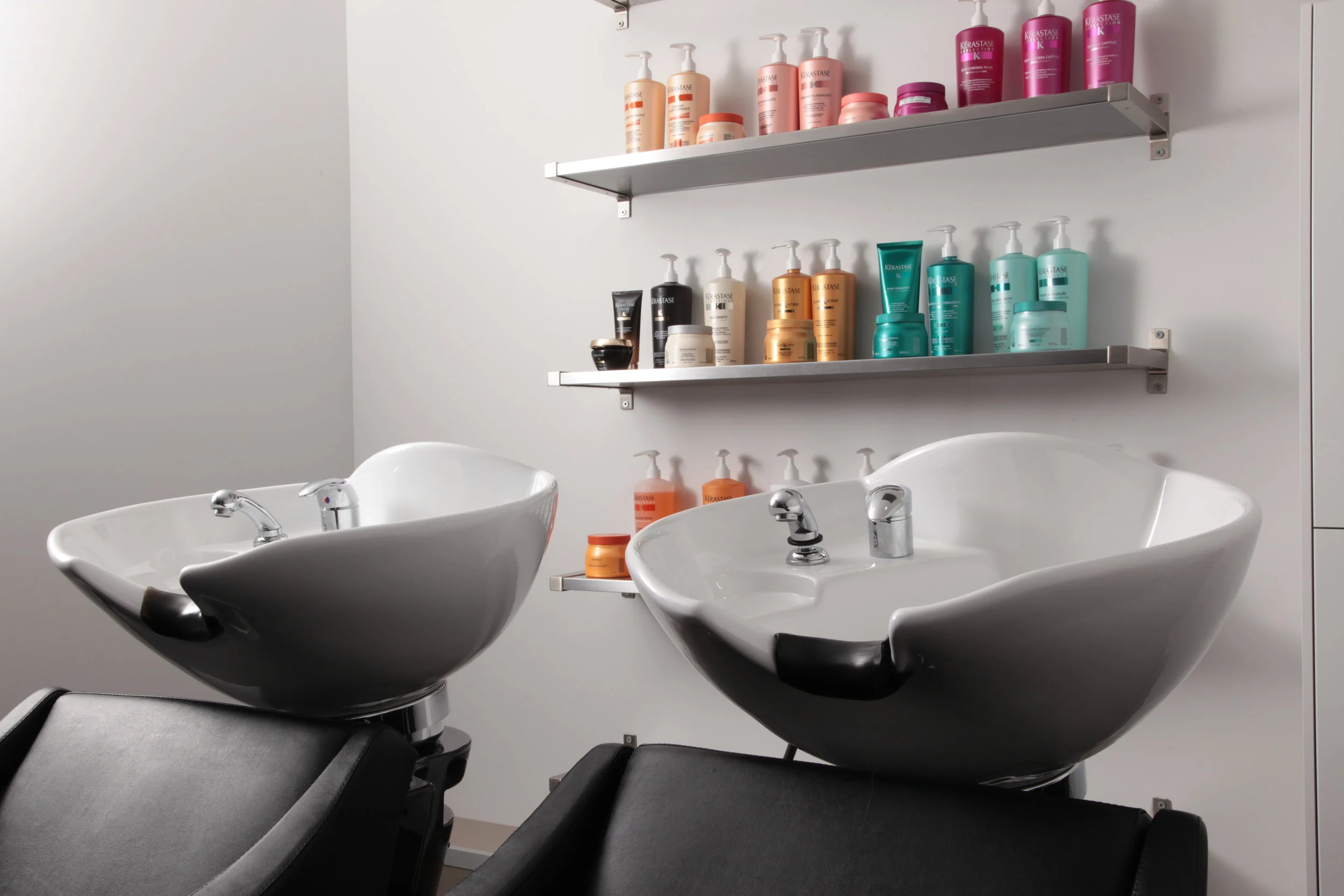 SALON.jpeg