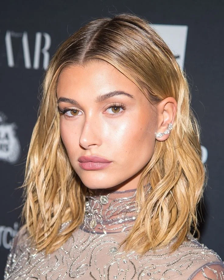 The+beauty+evolution+of+Hailey+Baldwin_+from+girl+next+door+to+major+model.jpg