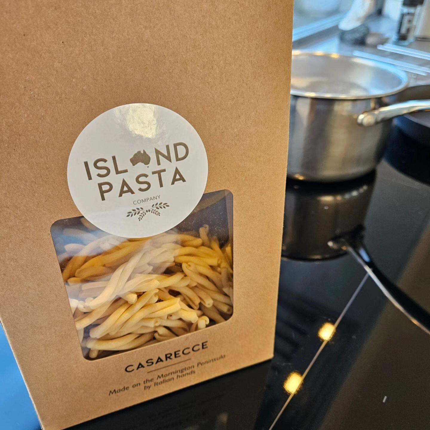 Dinner! Pasta is our go-to for a quick and tasty meal at the end of a busy day - thanks @island.pasta 😊 #shoplocal #small business #localfoodie