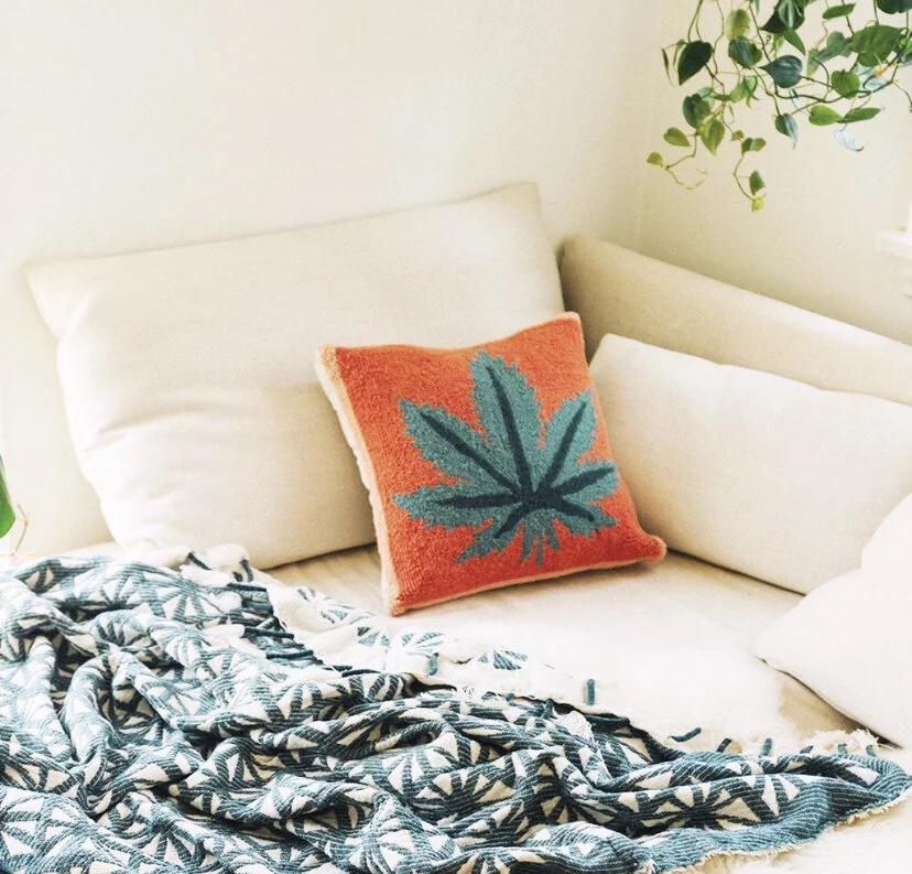 C872EE4E-1074-45B1-9E75-1CD39AE70E78