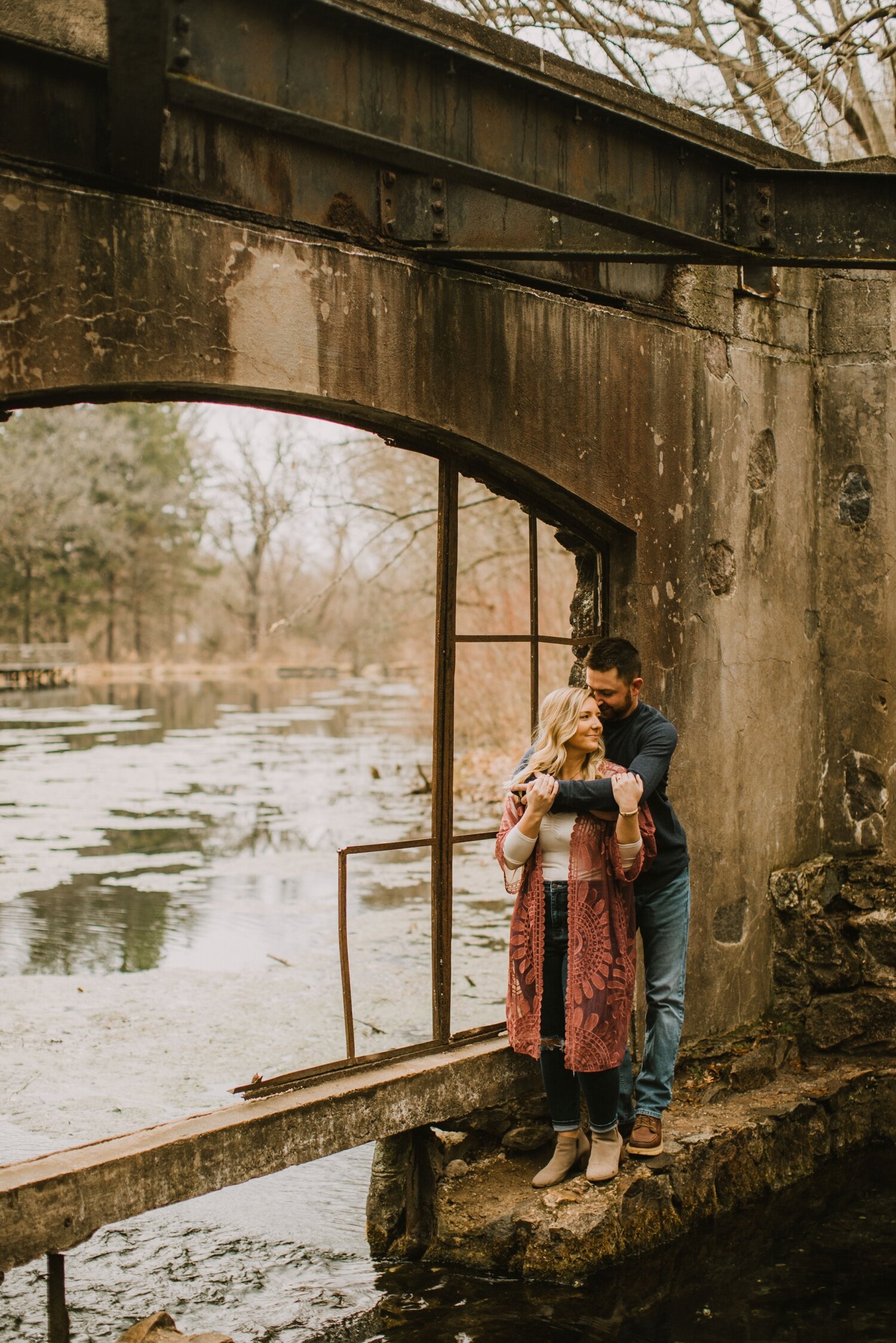 08_M&P-Milwaukee Engagement Photographer-30.jpg