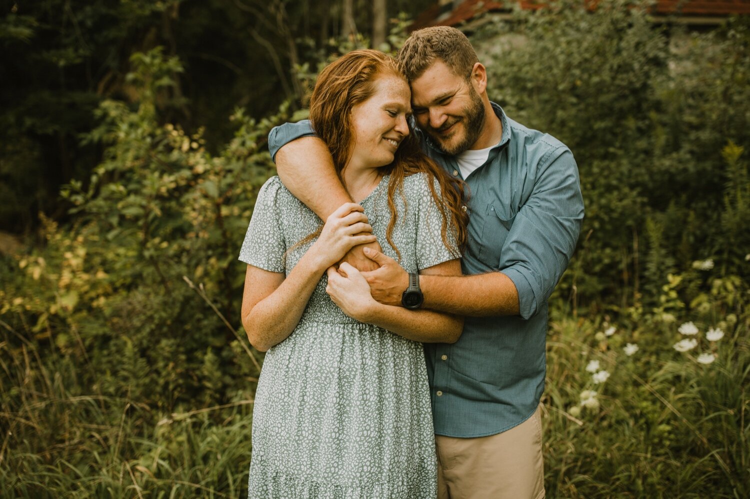 06_E&E-Milwaukee Engagement Photographer-17.jpg