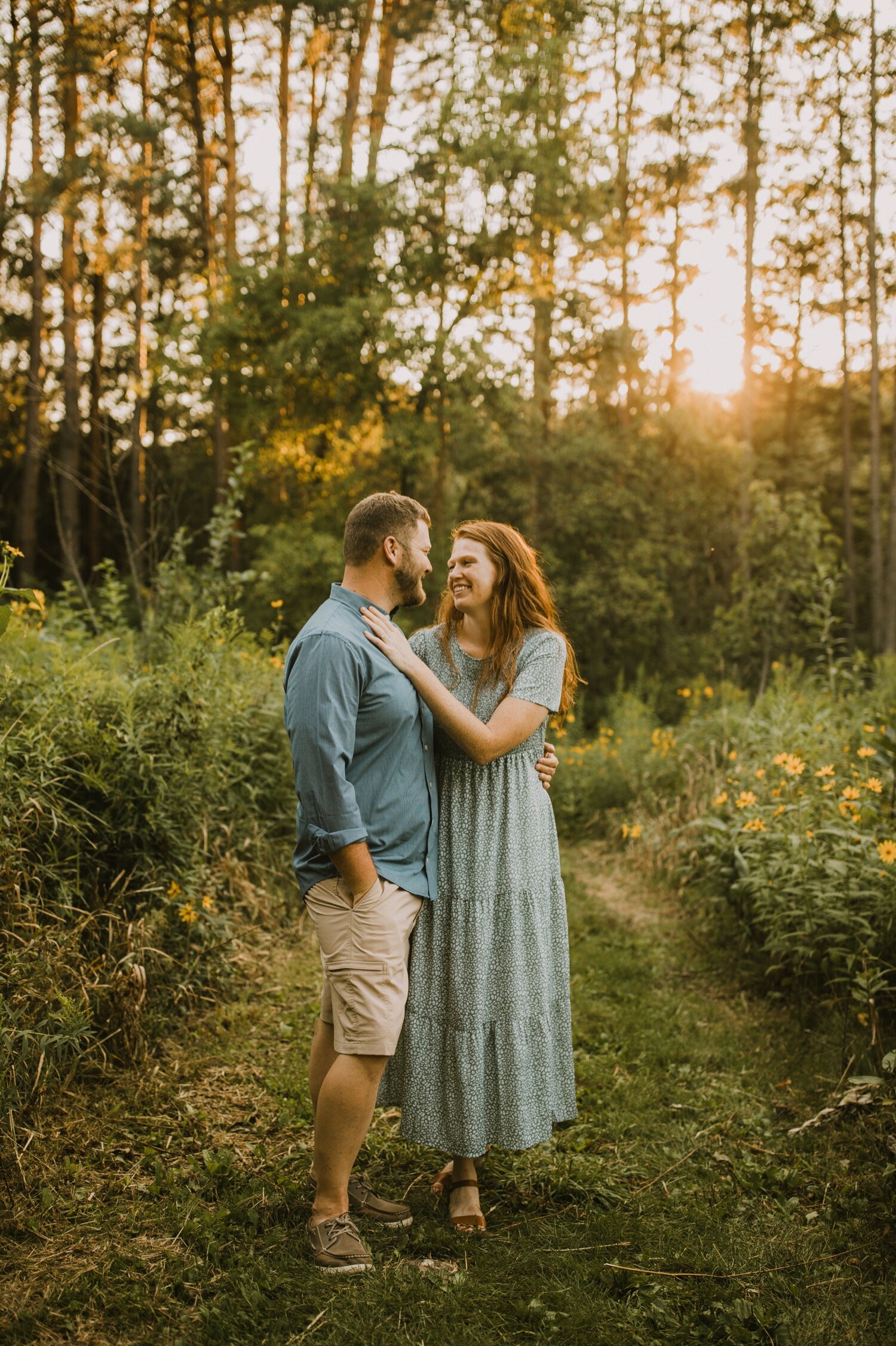 15_E&E-Milwaukee Engagement Photographer-38.jpg