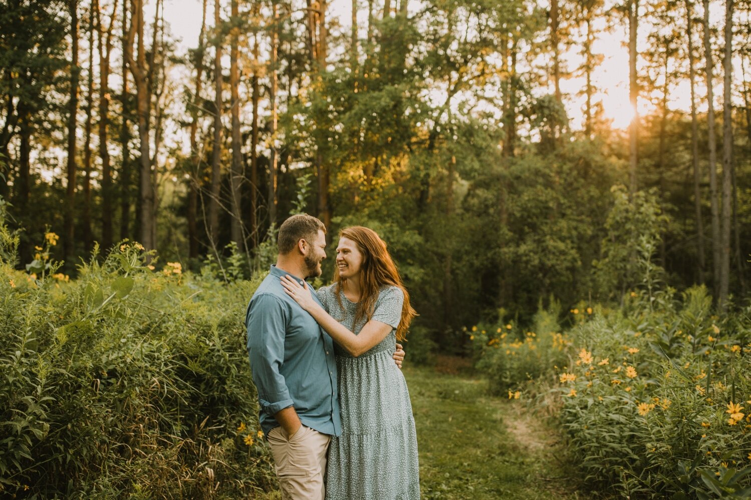 16_E&E-Milwaukee Engagement Photographer-39.jpg