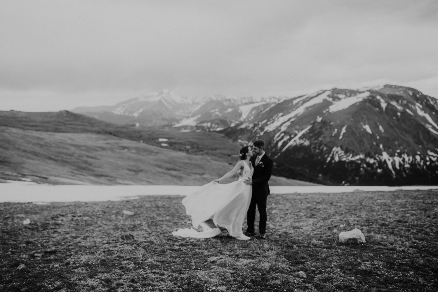 23_A&T-Colorado Elopement Photographer Videographer-107.jpg