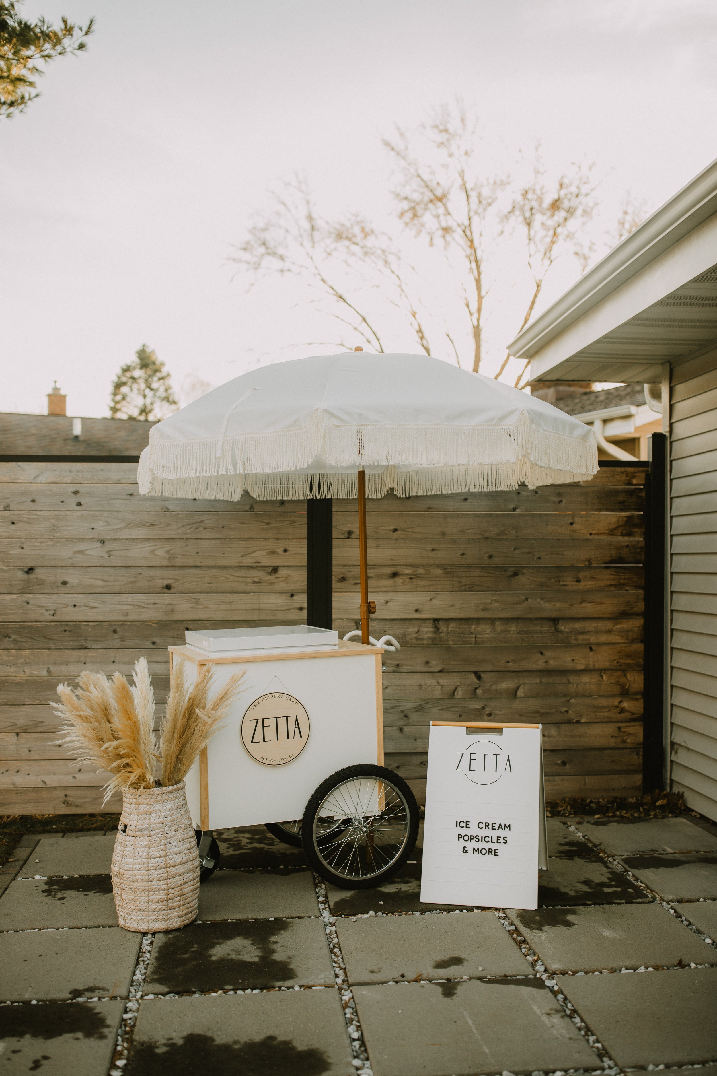 Zetta-Milwaukee Ice Cream Cart-19.jpg