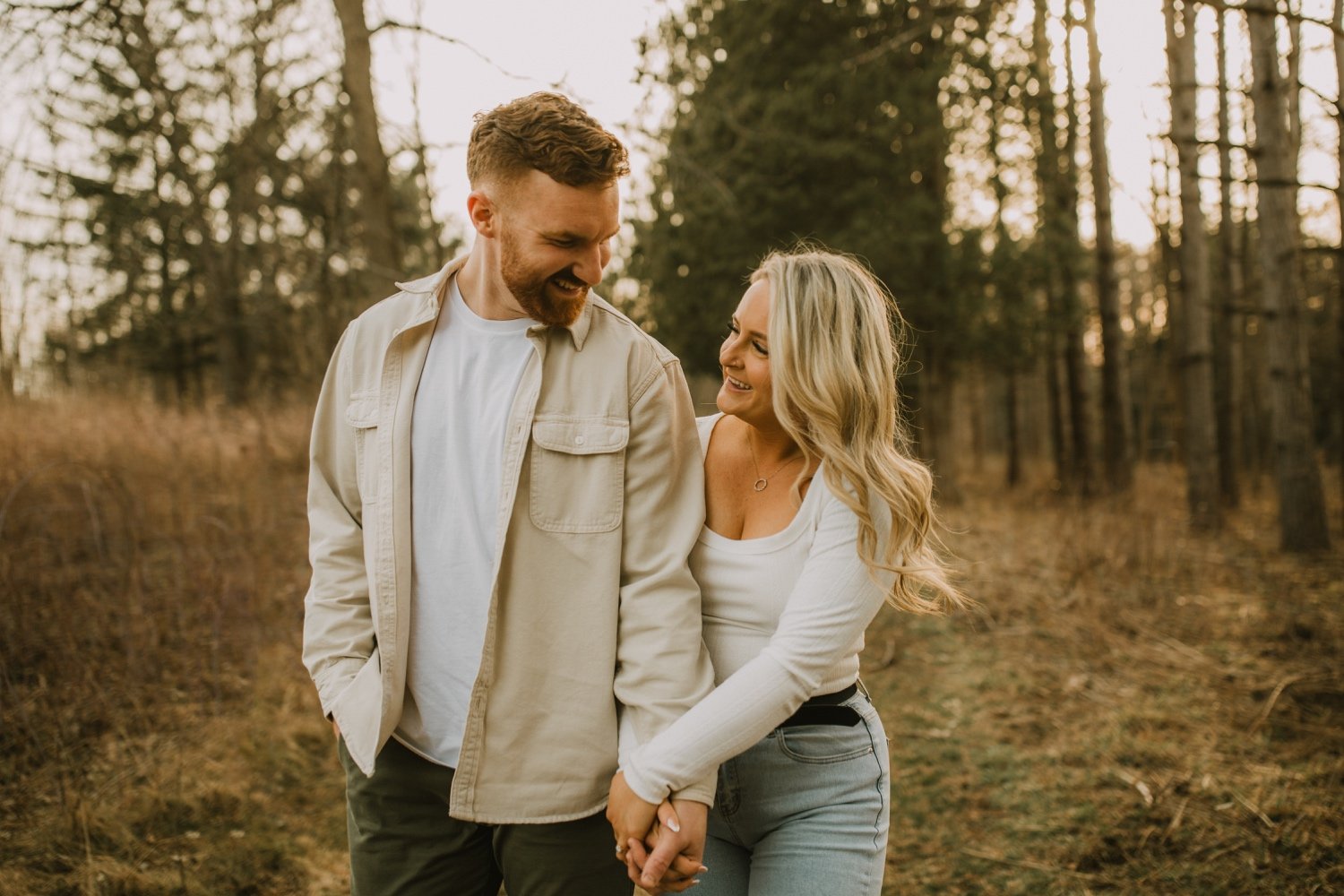 09_A&J-Milwaukee Engagement Photographer-25.jpg