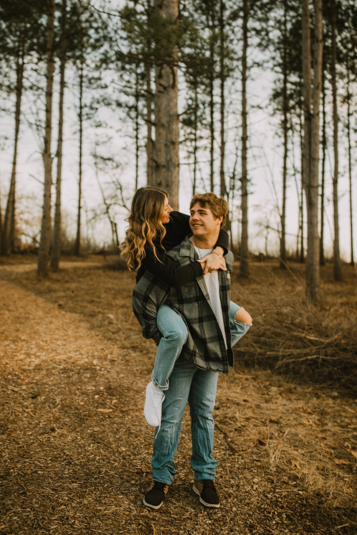 13_J&A-Milwaukee Engagement Photographer-36.jpg