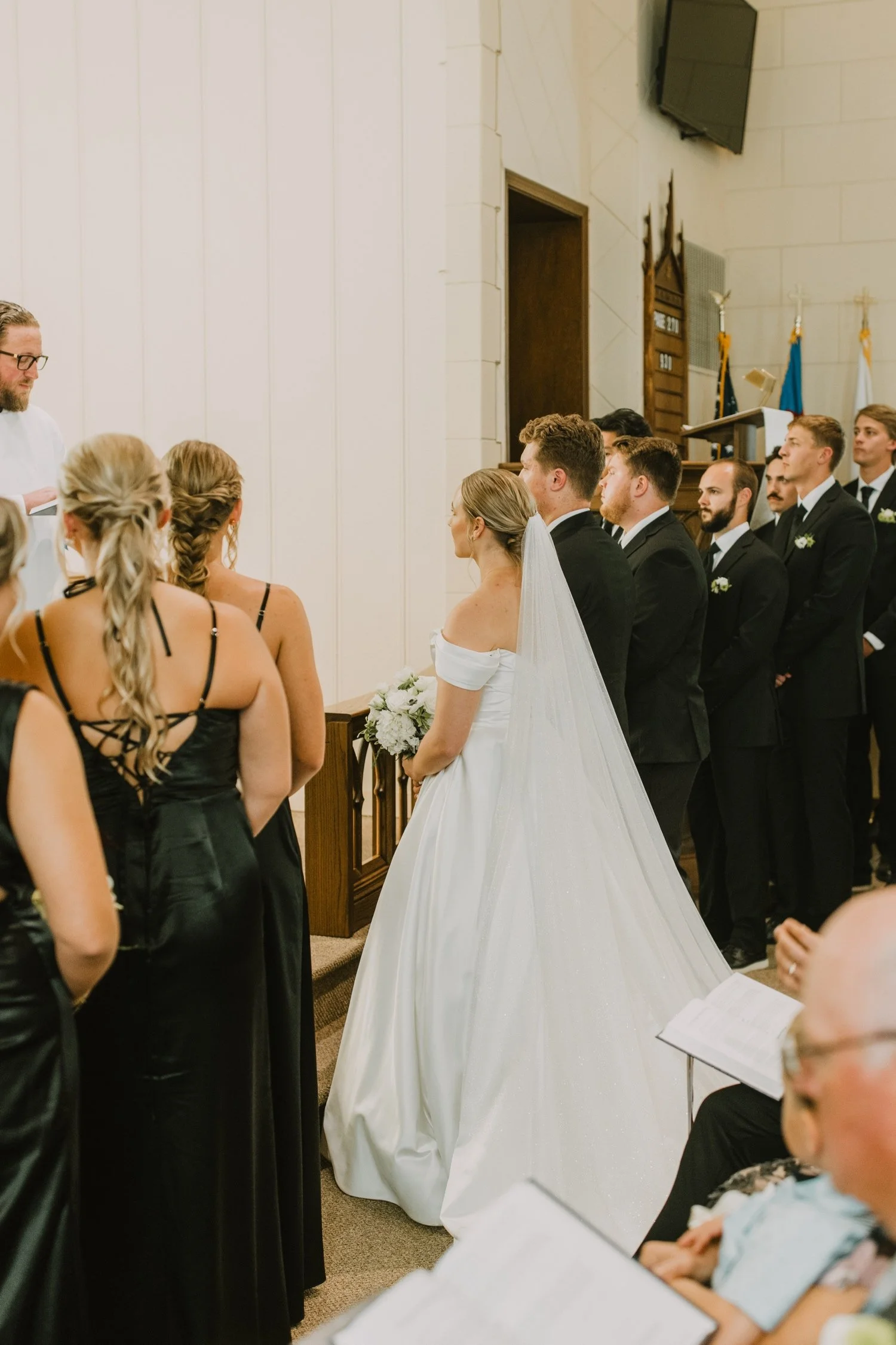 050_B&J-Milwaukee Wedding Photographer Videographer-500.jpg
