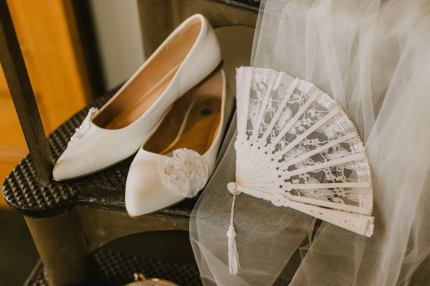 004_M&R-Milwaukee Wedding Photographer Videographer-21.jpg