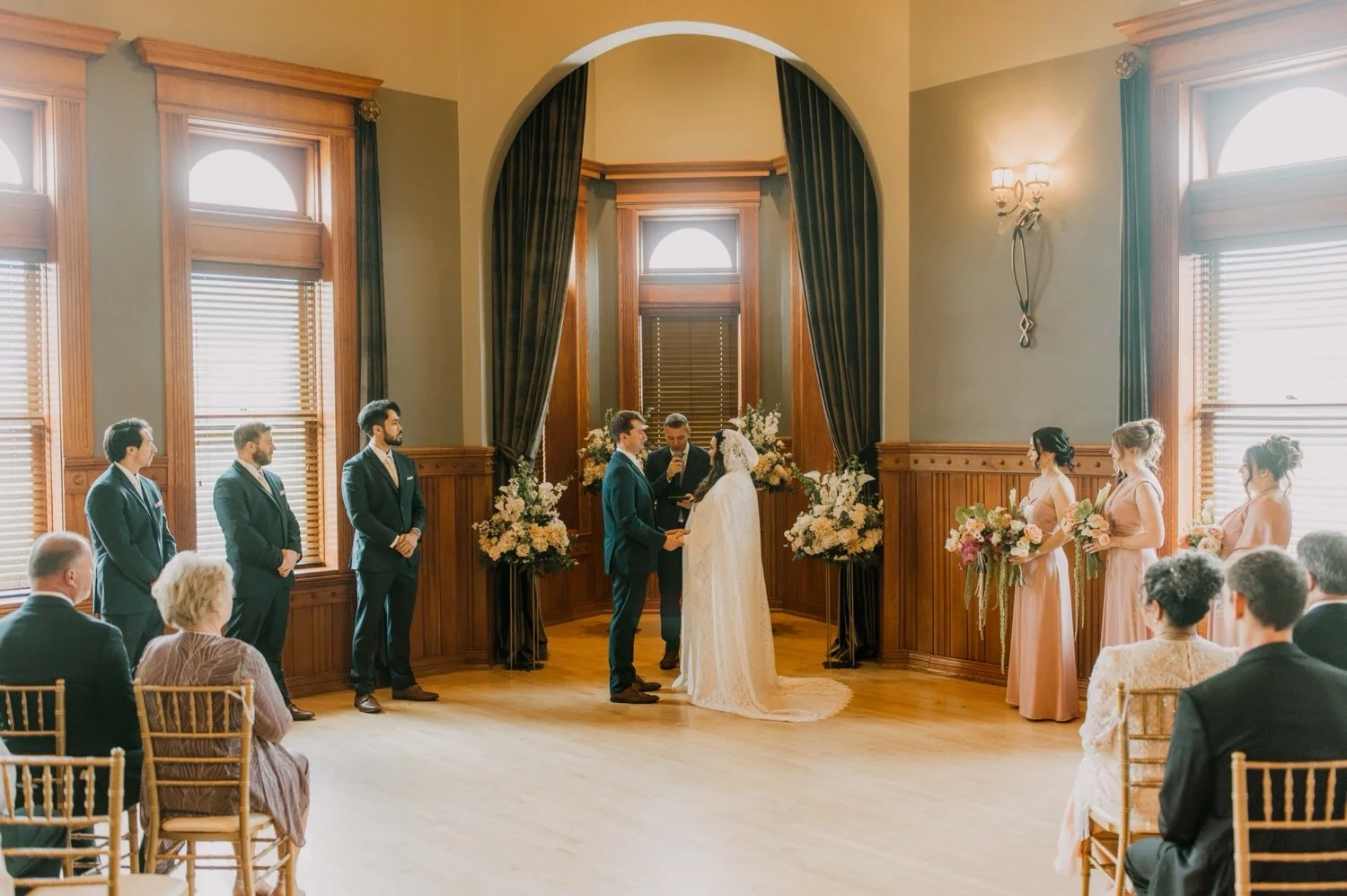 067_M&R-Milwaukee Wedding Photographer Videographer-576.jpg