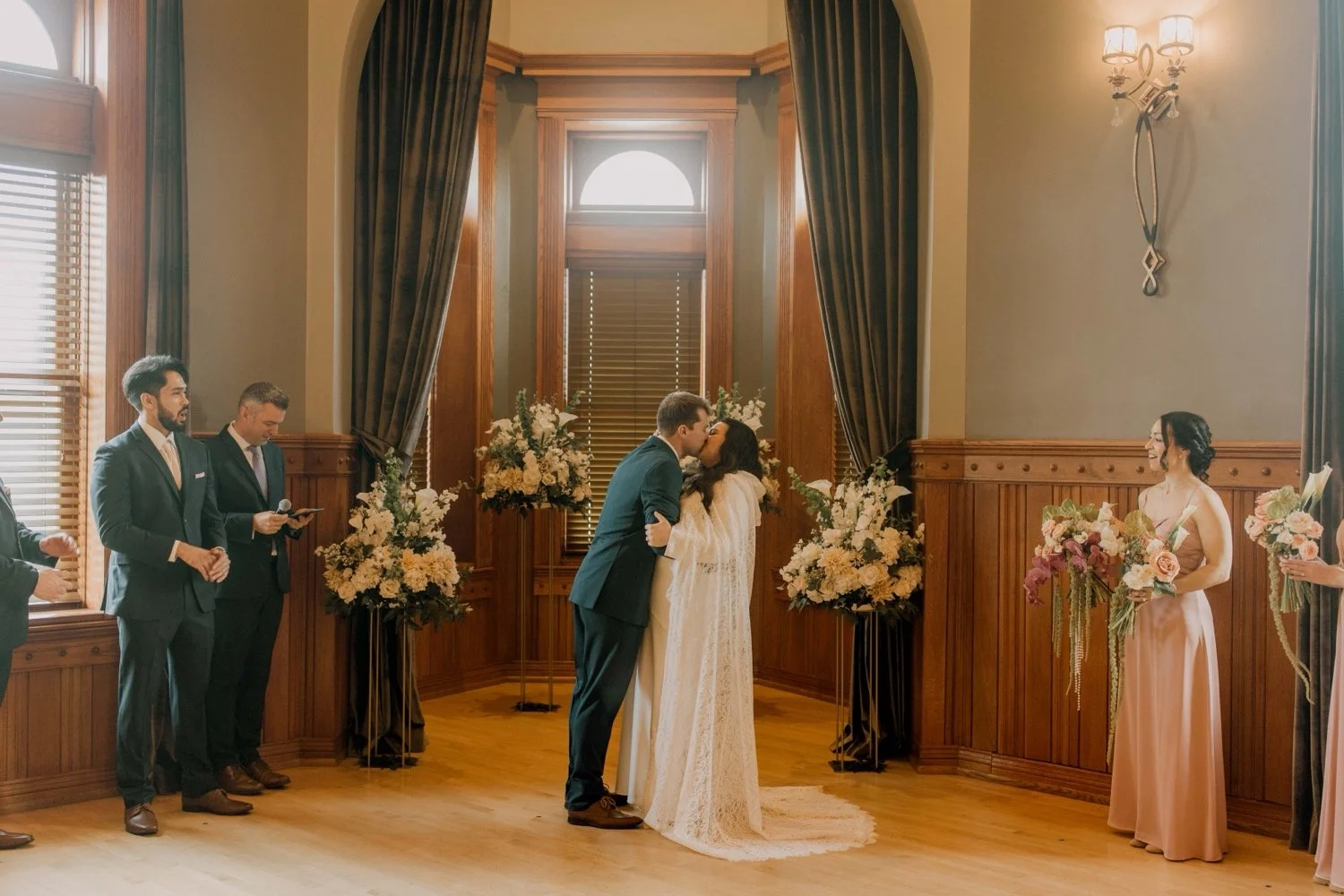 072_M&R-Milwaukee Wedding Photographer Videographer-633.jpg