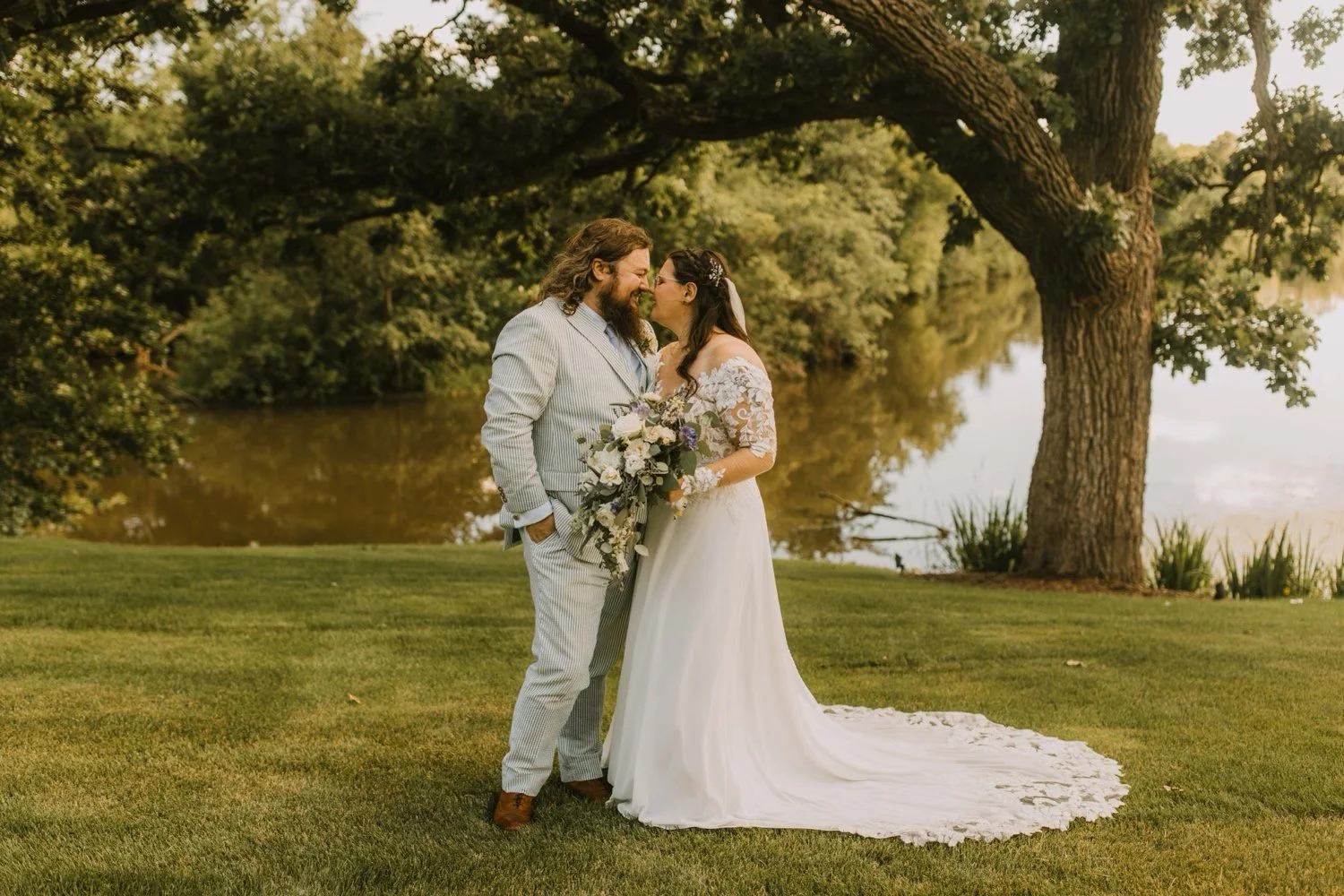 040_A&J-Milwaukee Wedding Photographer Videographer-516.jpg
