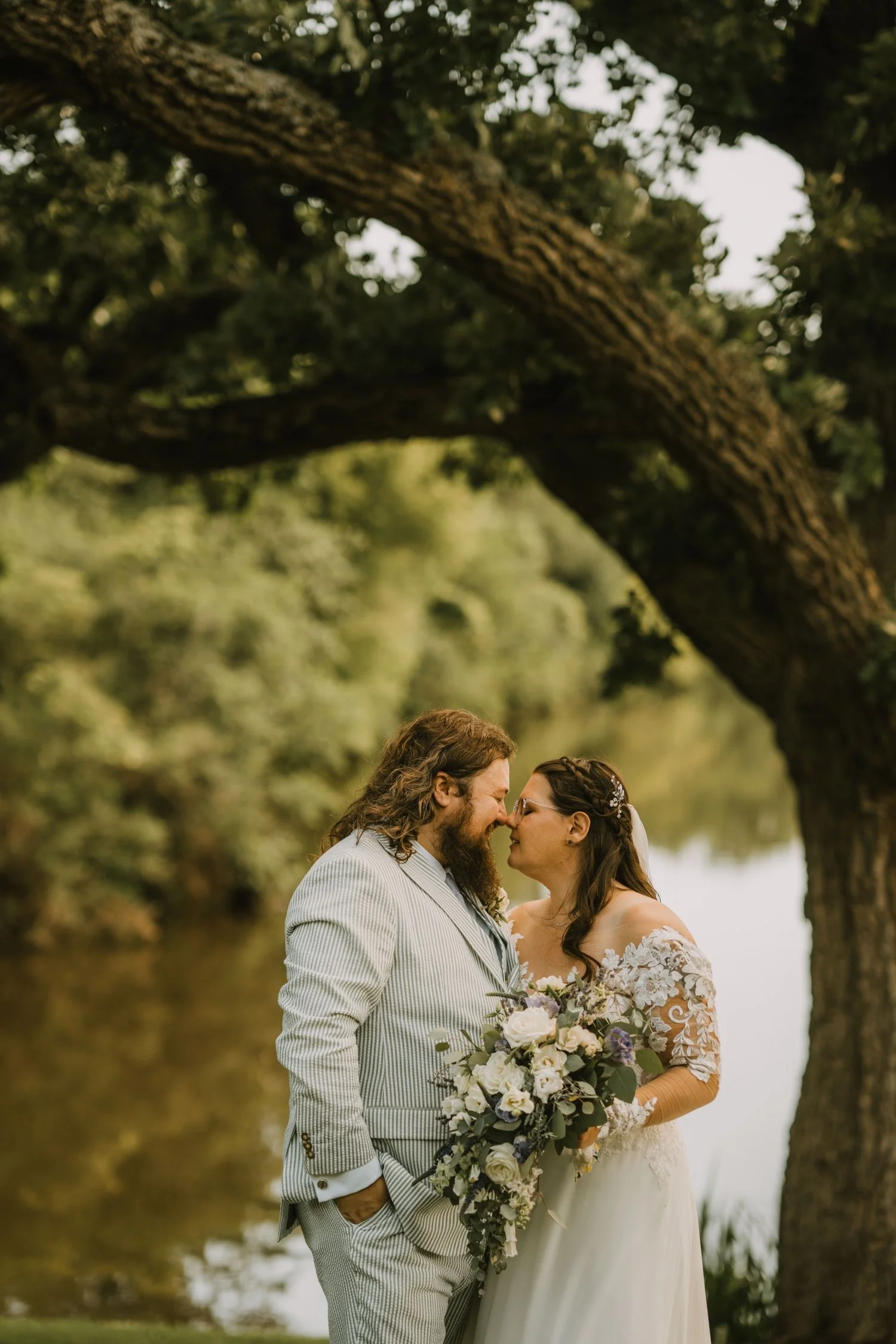 041_A&J-Milwaukee Wedding Photographer Videographer-517.jpg