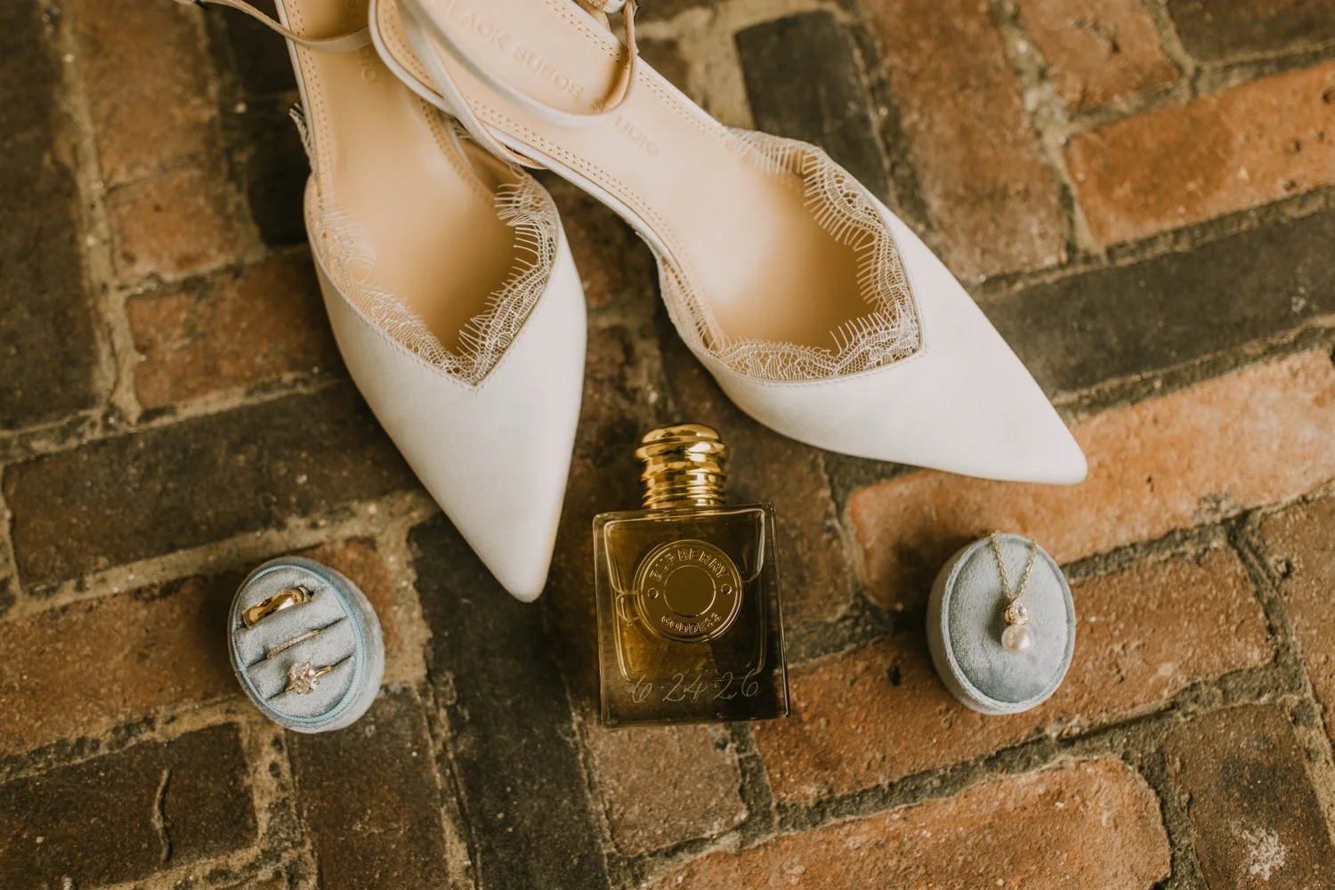 02_A&J-Milwaukee Wedding Photo Video-2.jpg