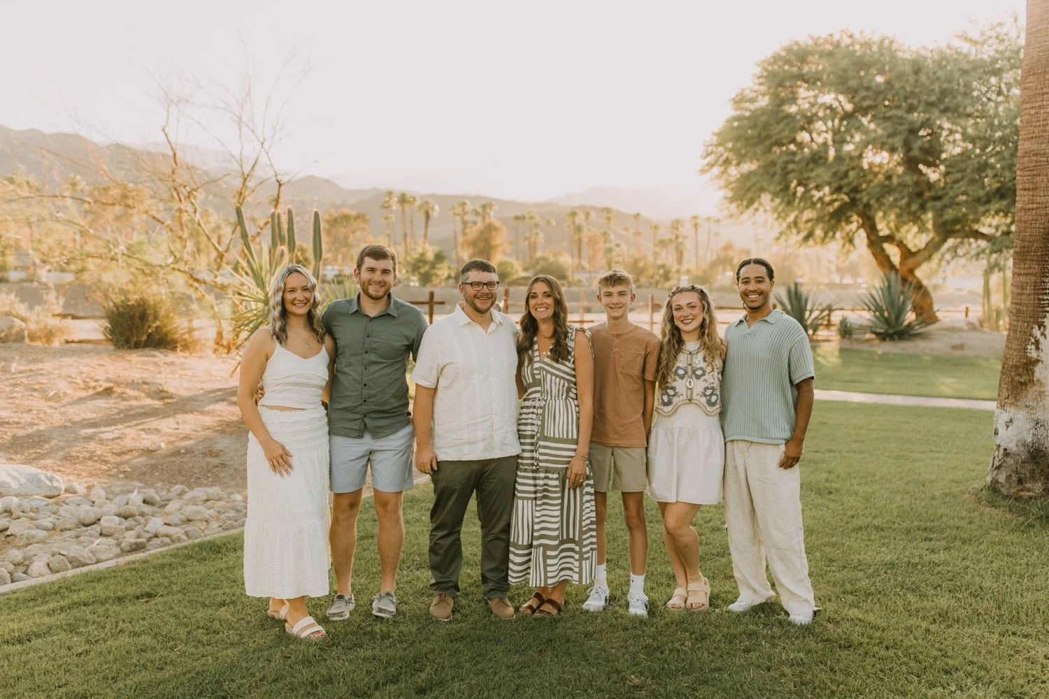 01_JL-Fam-Palm Springs Family Photo Video-2.jpg