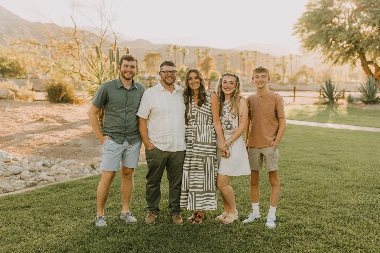 04_JL-Fam-Palm Springs Family Photo Video-6.jpg