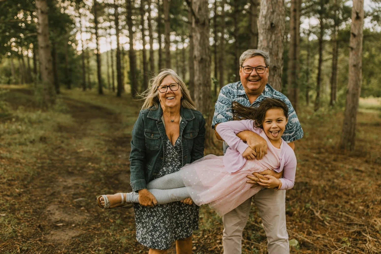 09_Straw-Family-Milwaukee Wisconsin Wedding Photo Video-31.jpg
