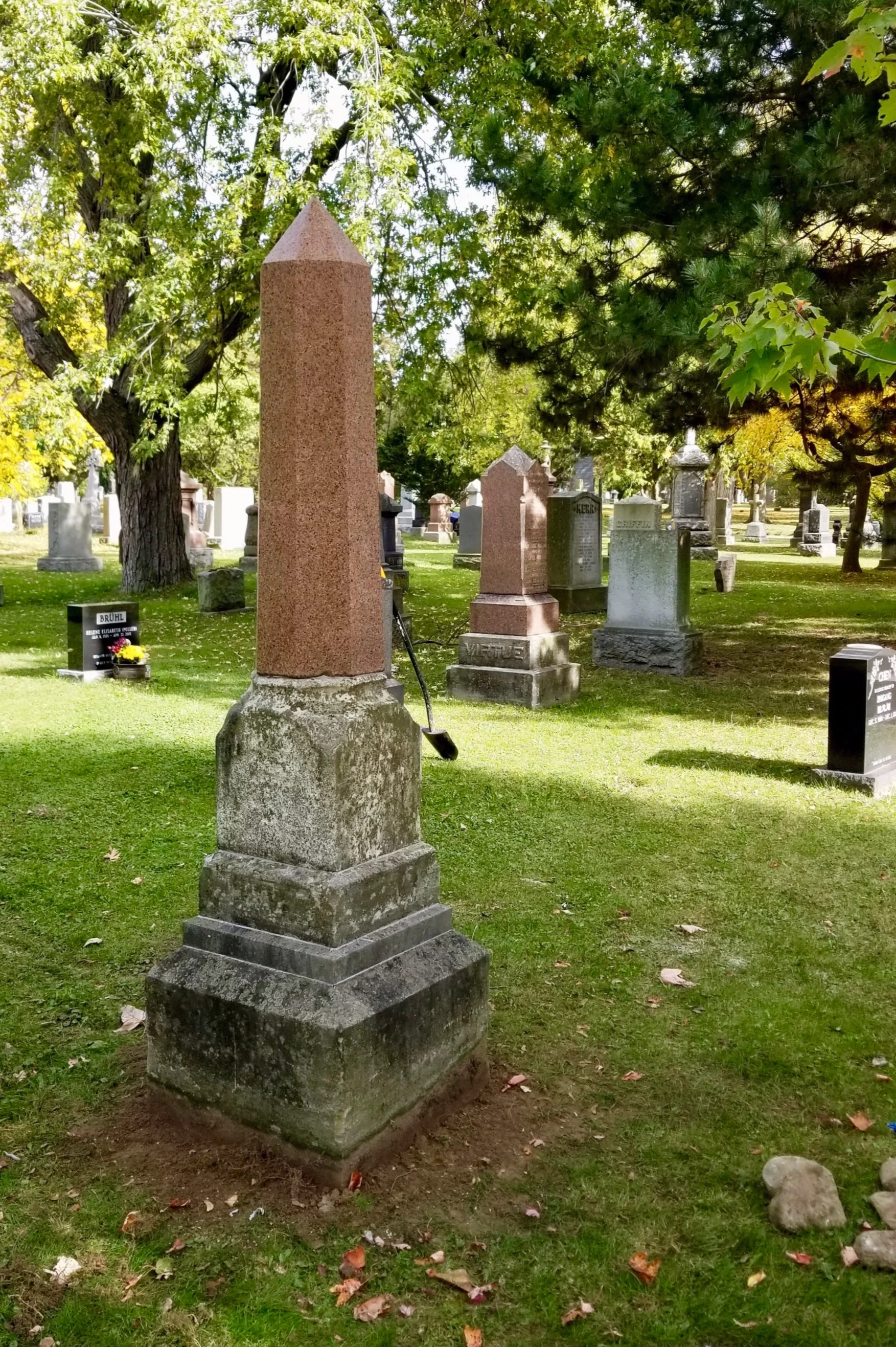 Tall Monuments & Cenotaphs