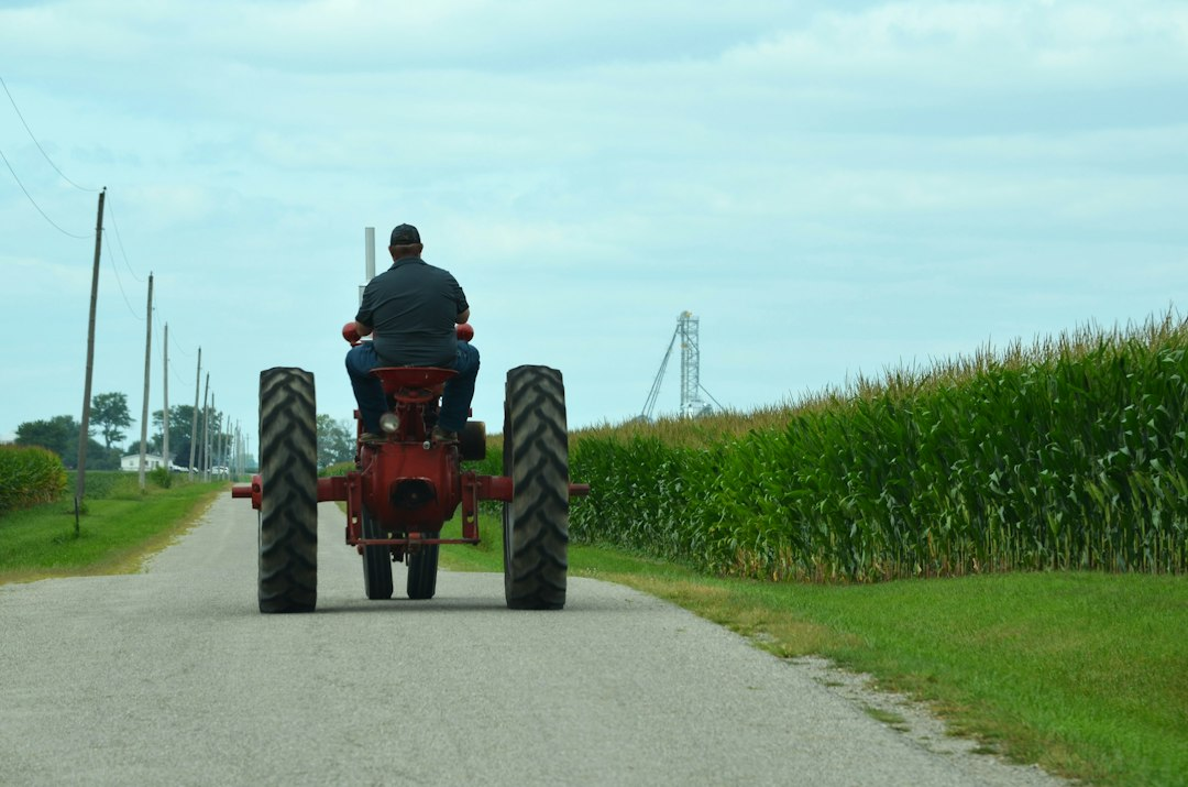 Share the road safely at harvest time