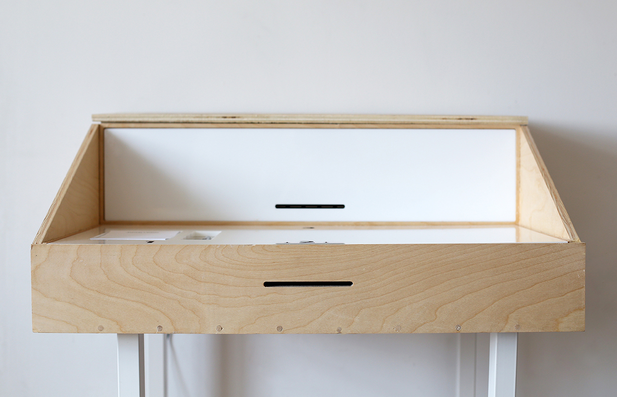 07-Desk1.jpg
