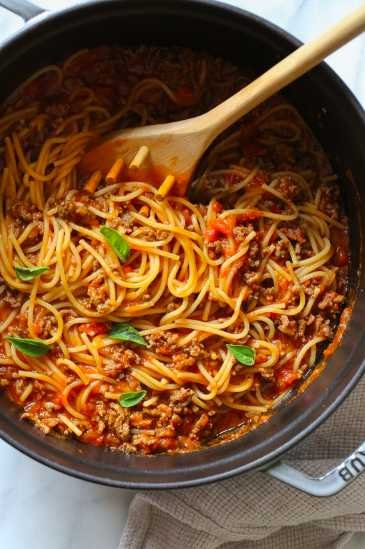 easy dinner to make tonight: one pot spaghetti