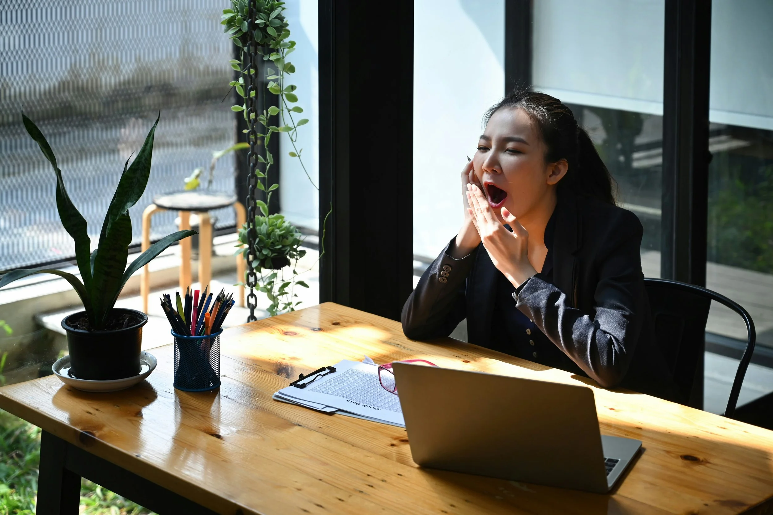 My gums around my crown hurt—What’s happening?