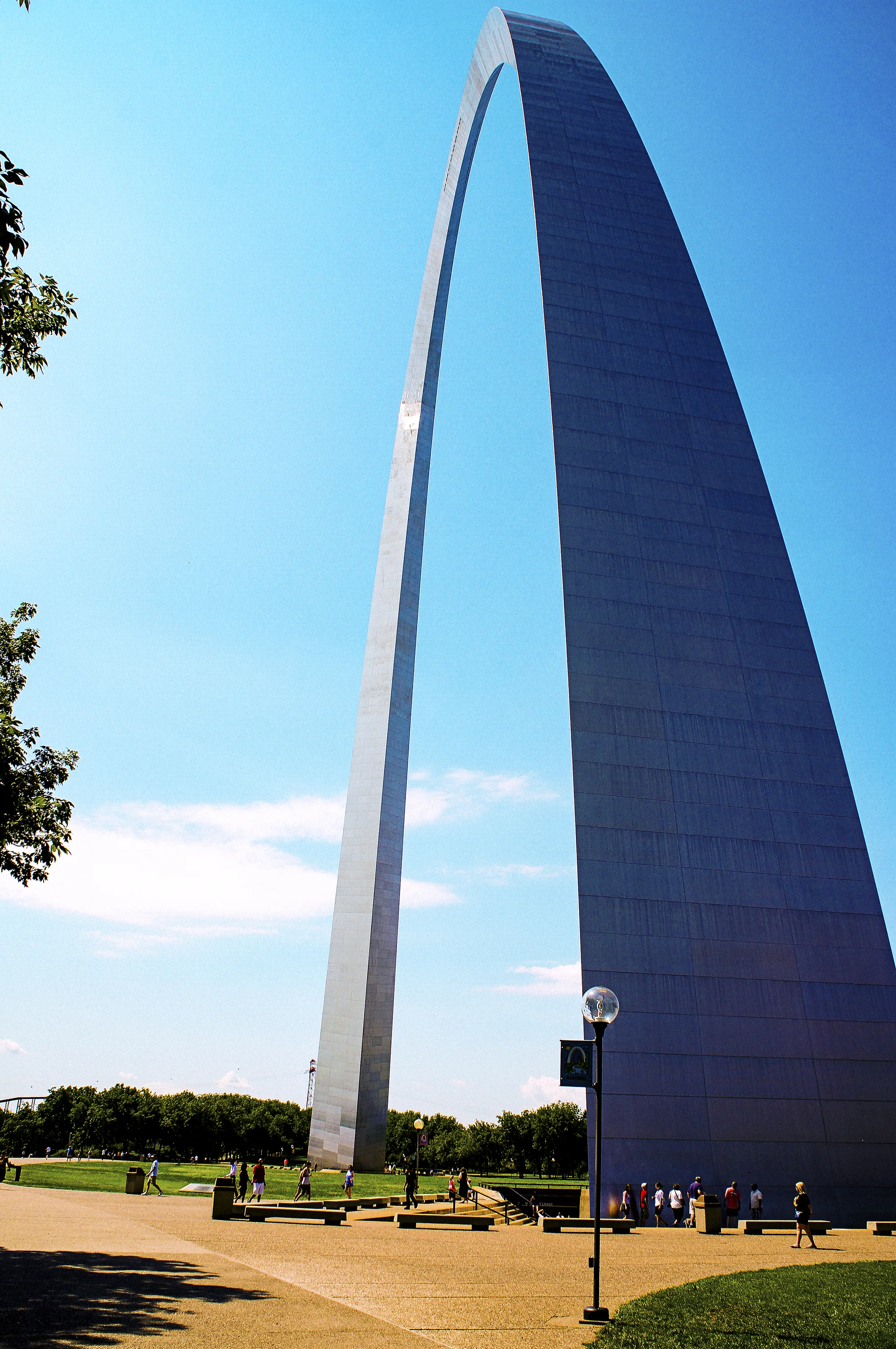 St.Louis Arch_resized.jpg