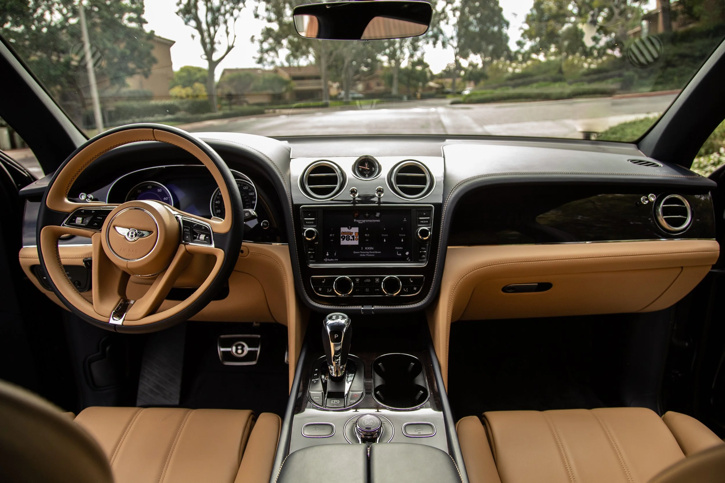 Bentley, image 3 of 5