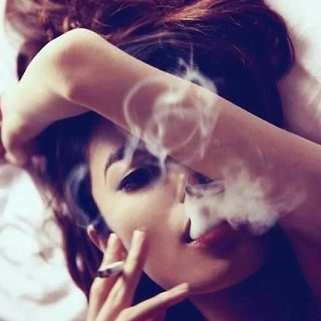 Quitting substances can prove to be insanely hard: not just because of the psychological grip our addictions have on us, but because we develop strong physiological dependencies. For this we offer a crave kick formula to spray or rub into the gums, w