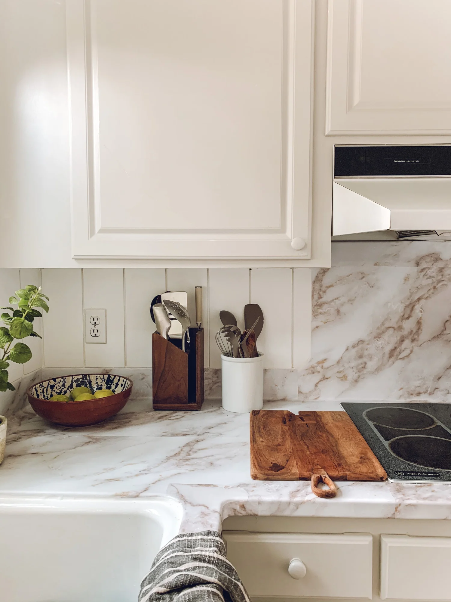 $600 kitchen renovation — REBECCA & GENEVIEVE