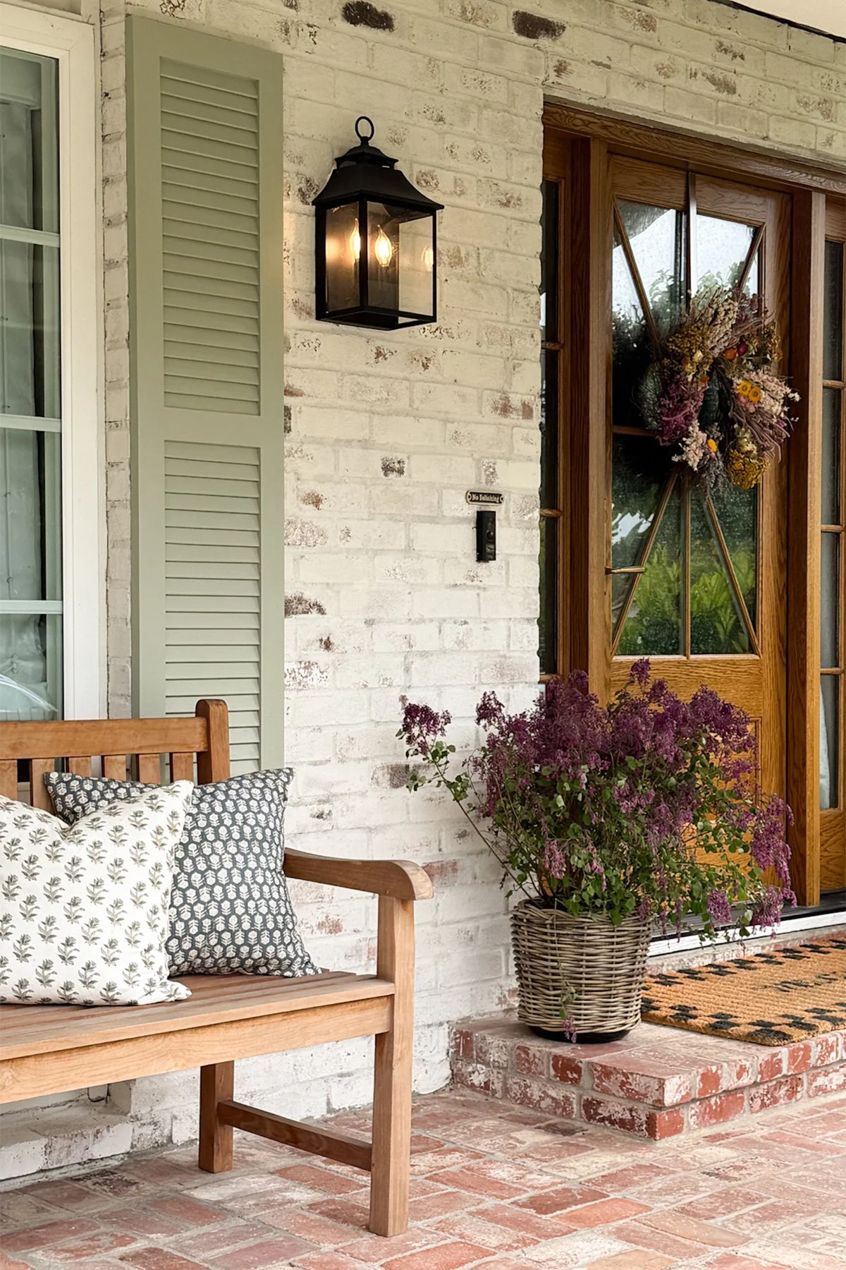 5 Easy Ways to Add Charm to Your Home Exterior