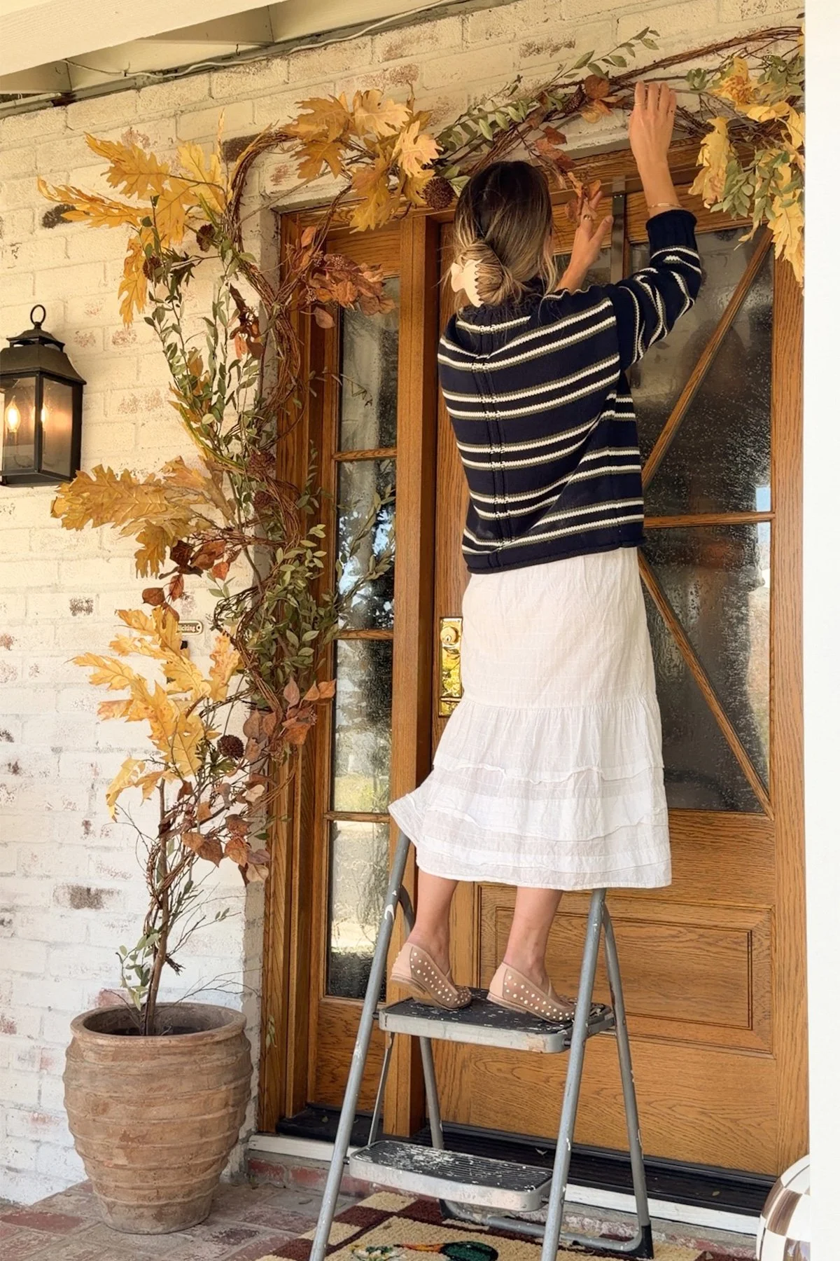 3 Easy Fall Door Decorating Ideas to Try This Season