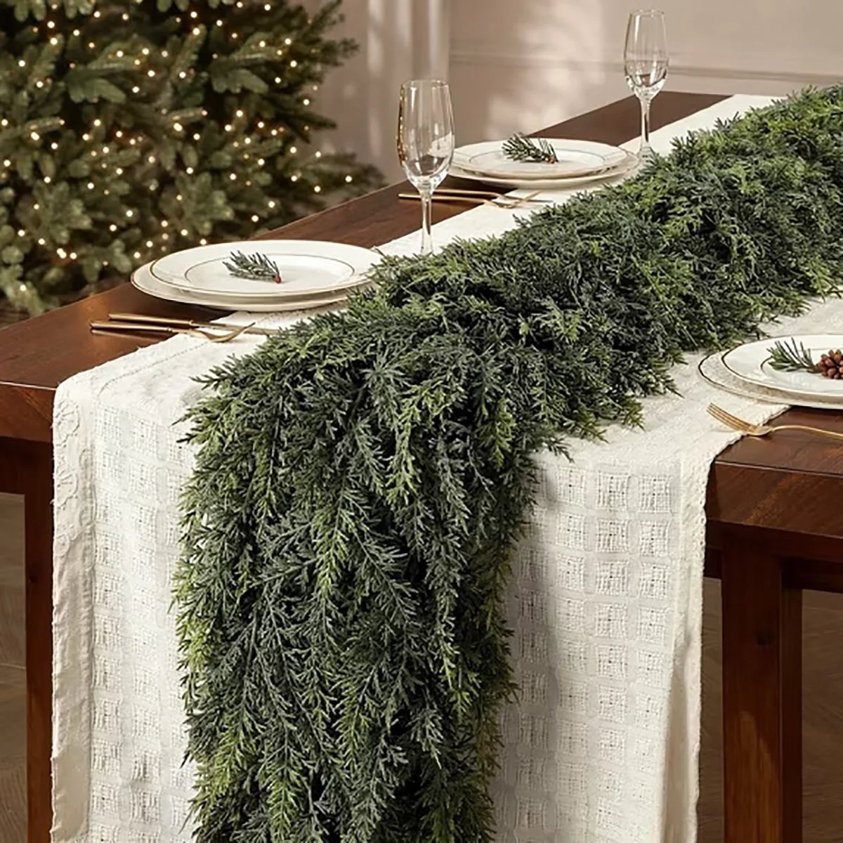 Christmas-Mantel-Decor-Under-$50-2.jpg