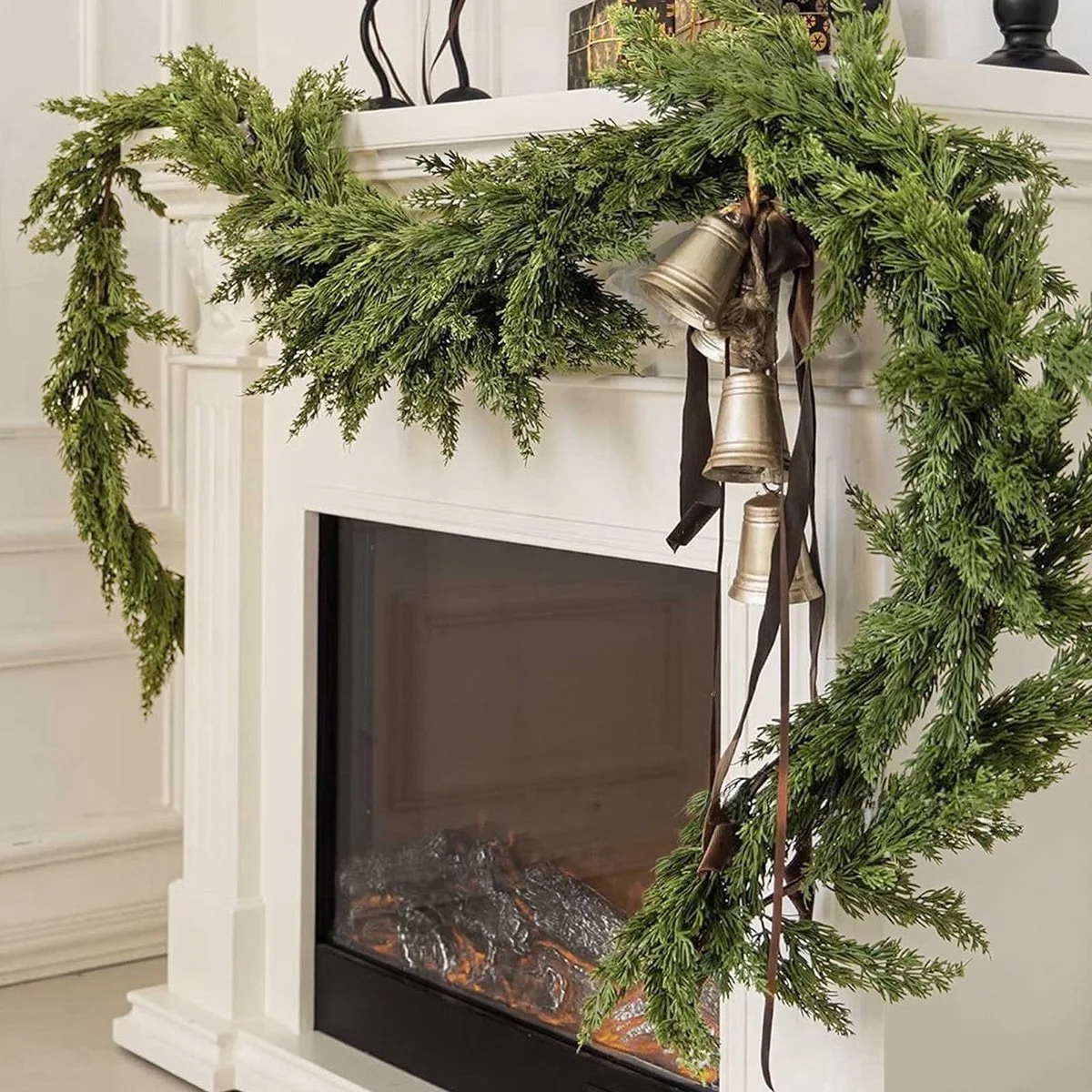 Christmas-Mantel-Decor-Under-$50-4.jpg