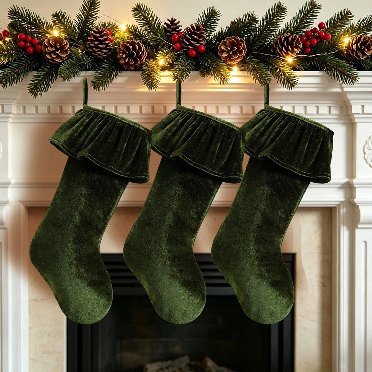Christmas-Mantel-Decor-Under-$50-24.jpg