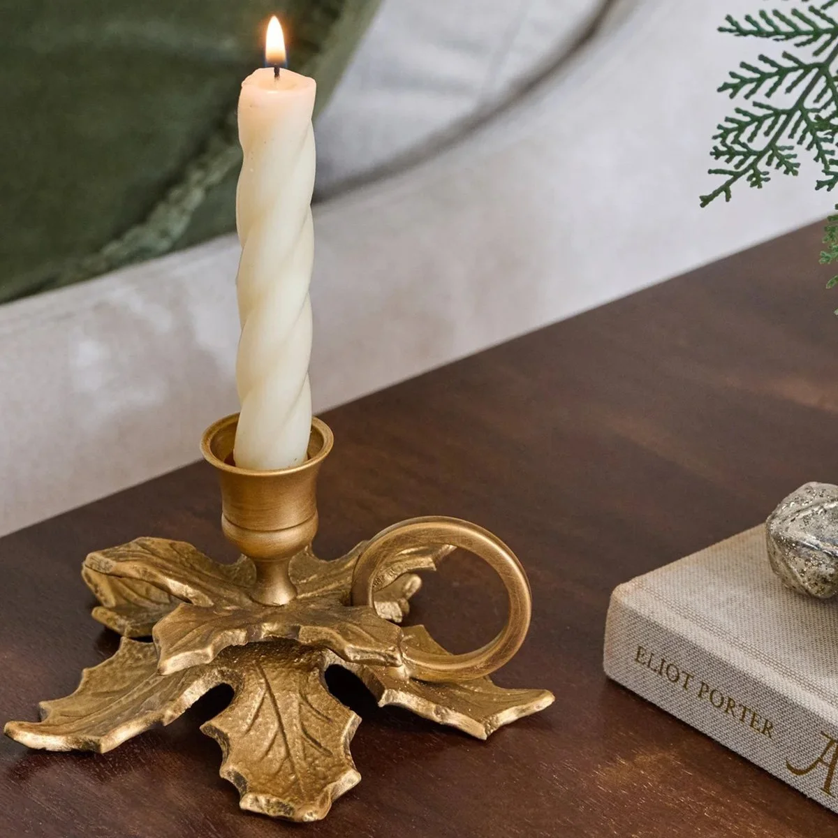 Christmas-Mantel-Decor-Under-$50-35.jpg