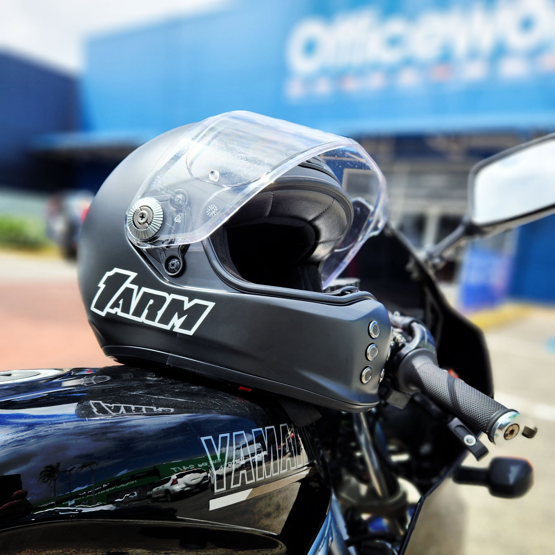 One armed motorcycle setup