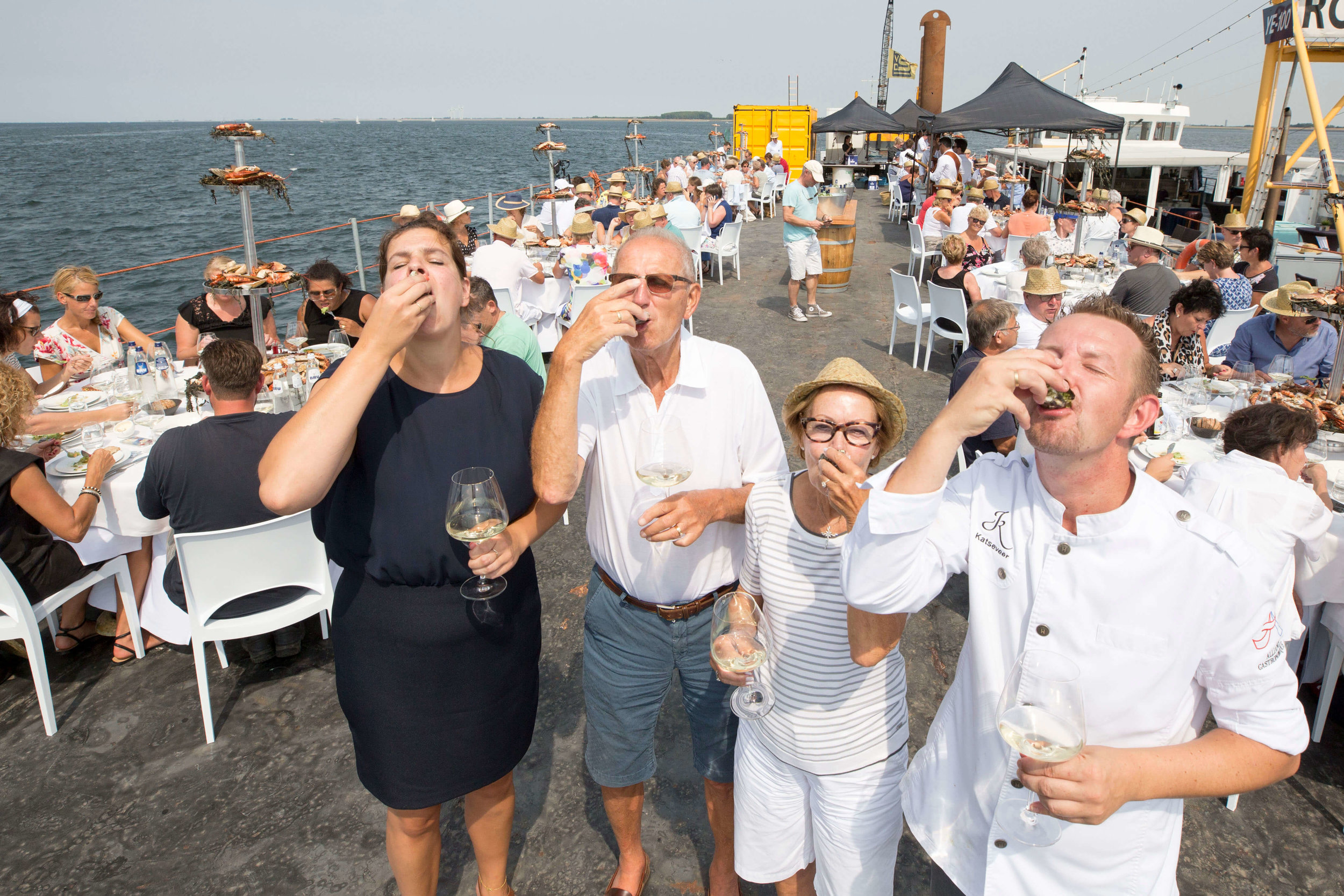 JvdH Katse Veer eten op ponton -82.jpg