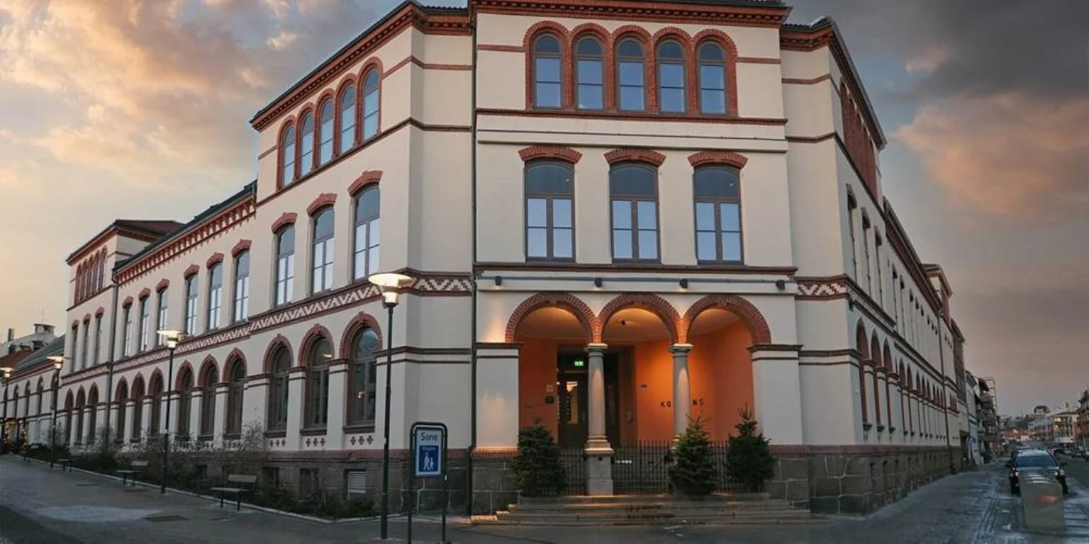 kongensgate_skole_1_2000-1536x768.jpg