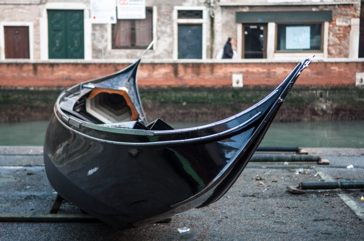 L’inconfondibile forma della gondola.