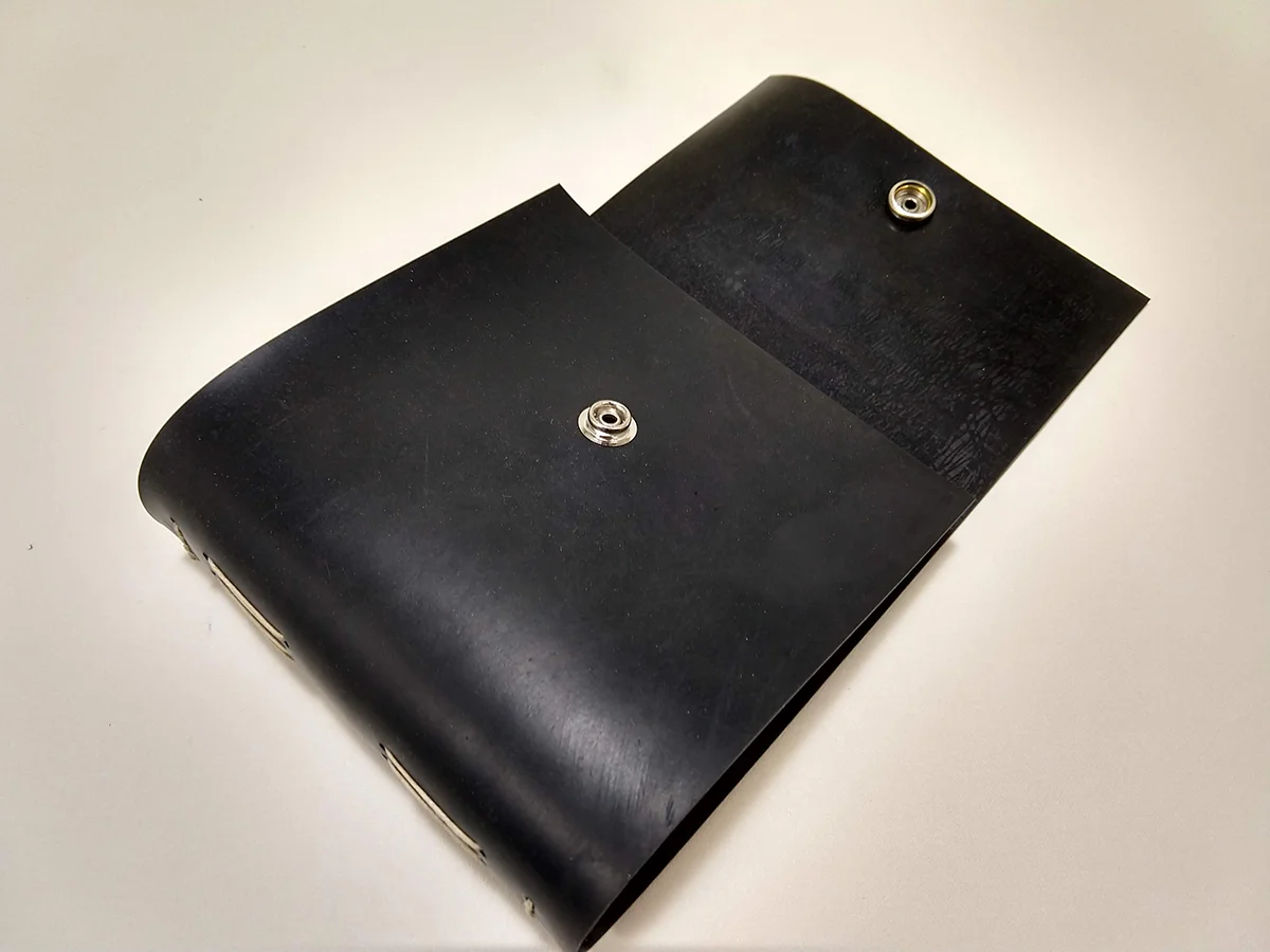 small_rubber-journals_Mullenberg-Designs_02.jpg