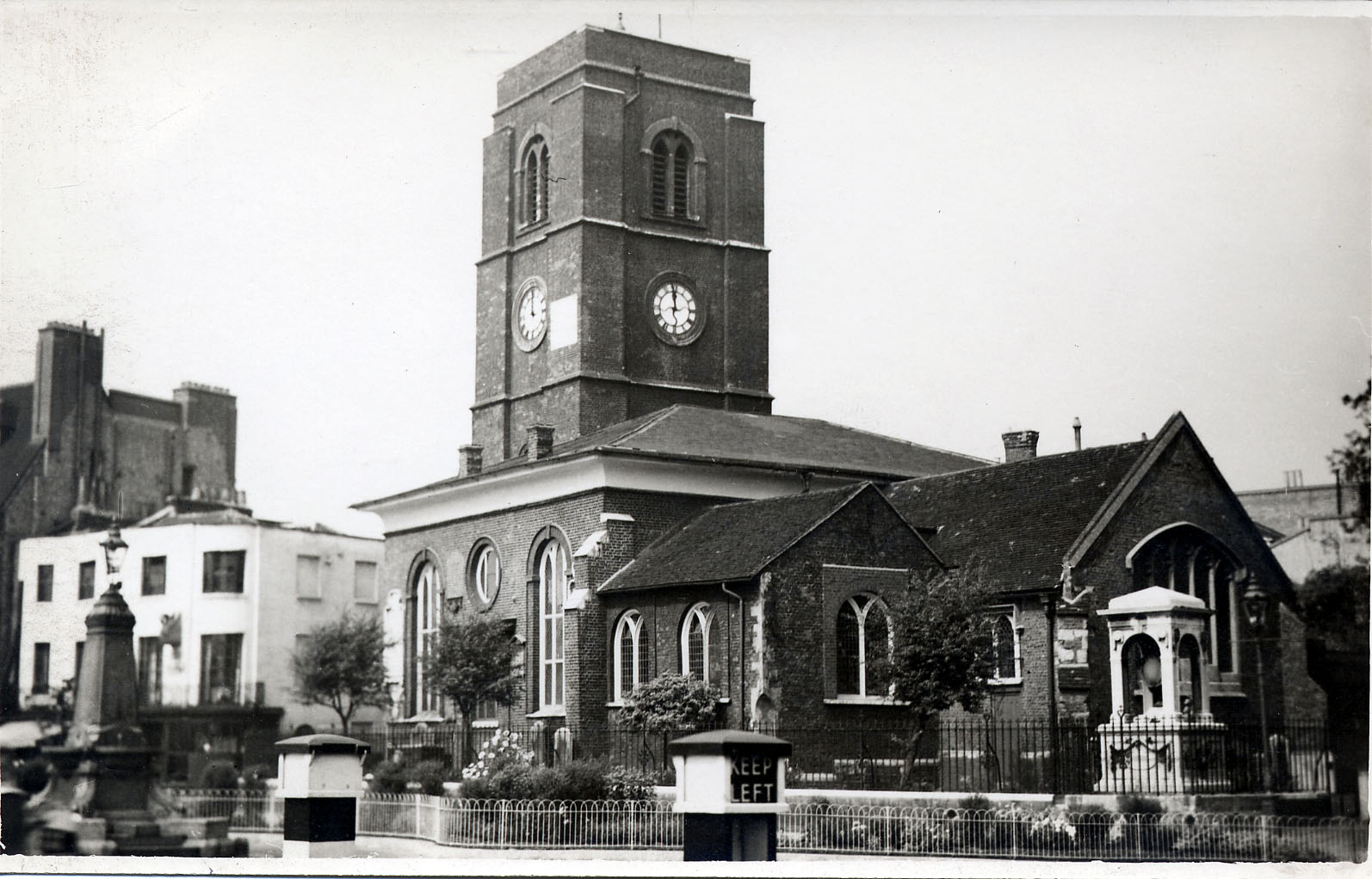 Chelsea Old Church PC97.jpg
