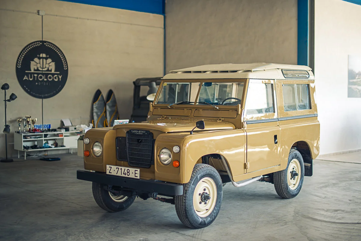 land_rover_88_left_front_2.jpg