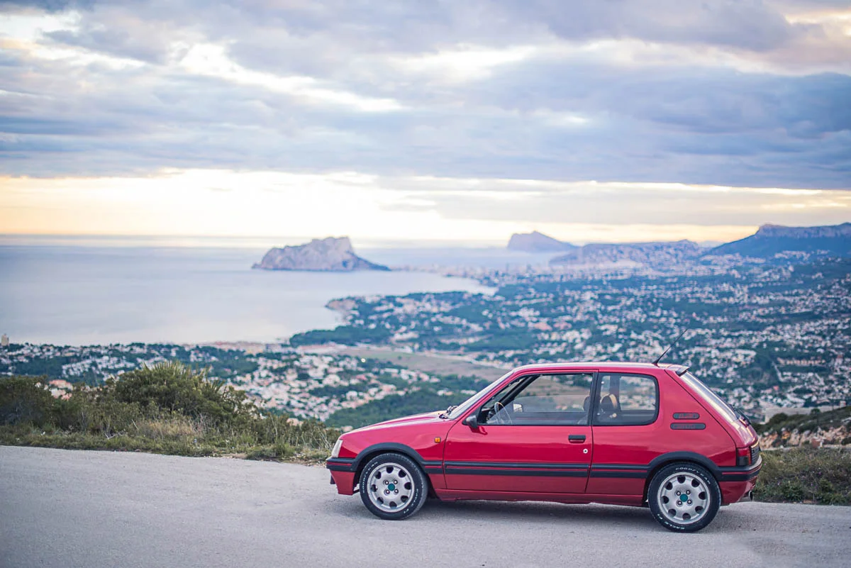 peugeot_205GTI_left_5.jpg