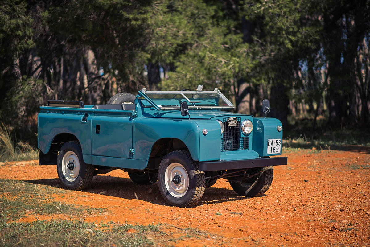 landrover_88_right_front_2.jpg