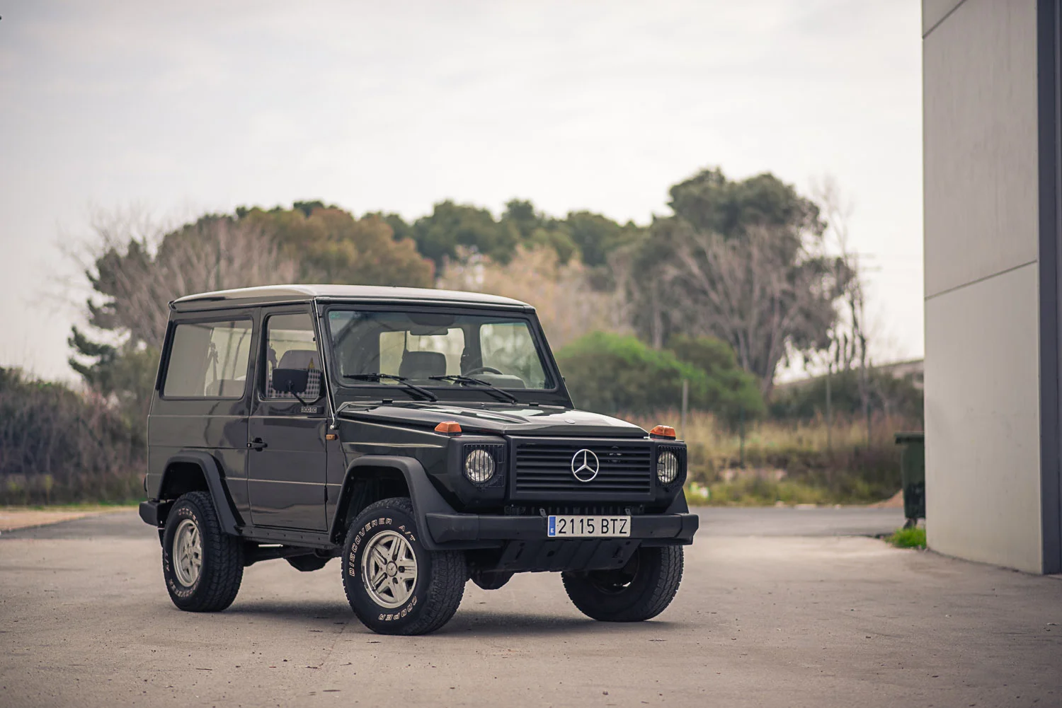 gwagen_300GD_right_front_3.jpg