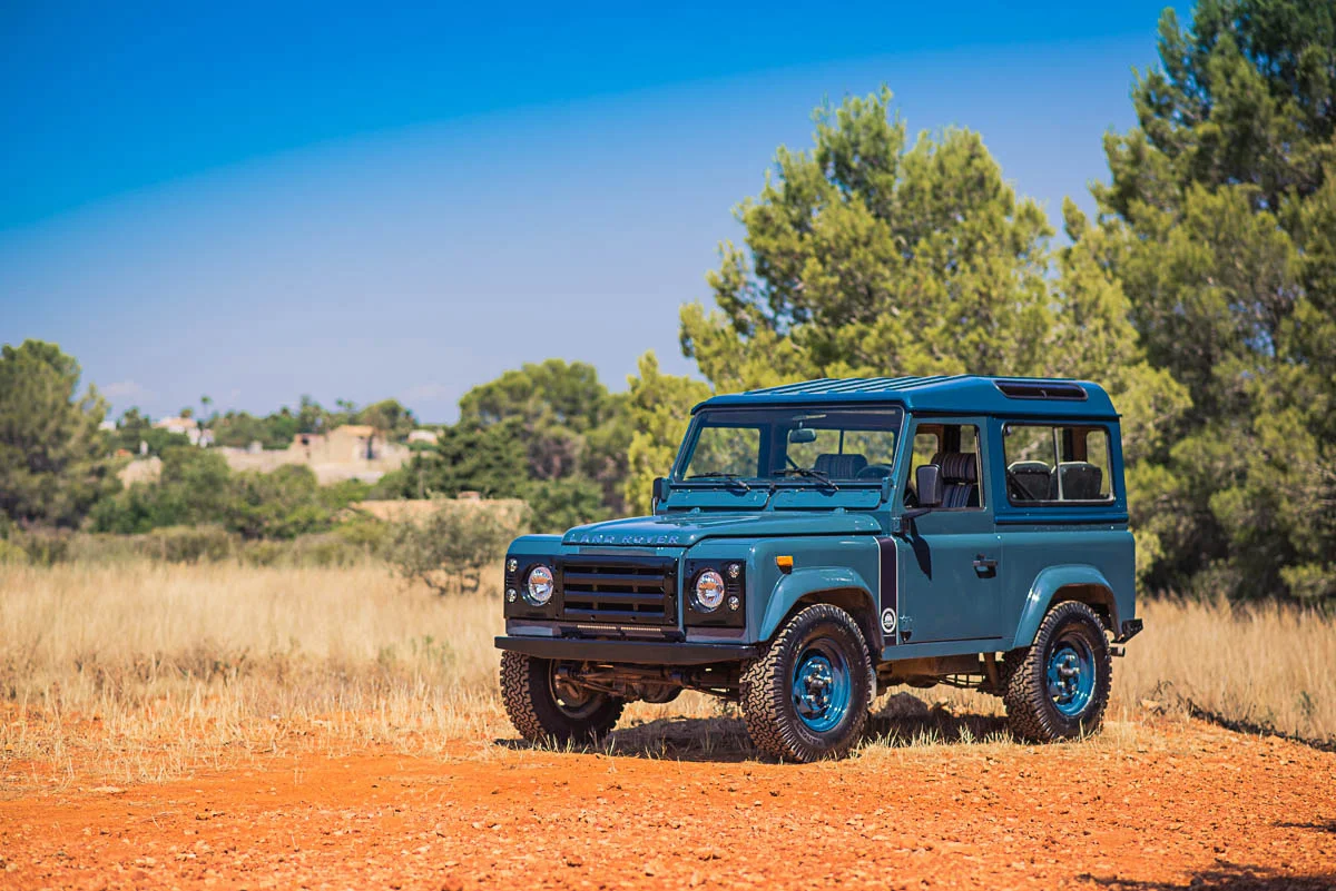 landrover_90_left_front_4.jpg