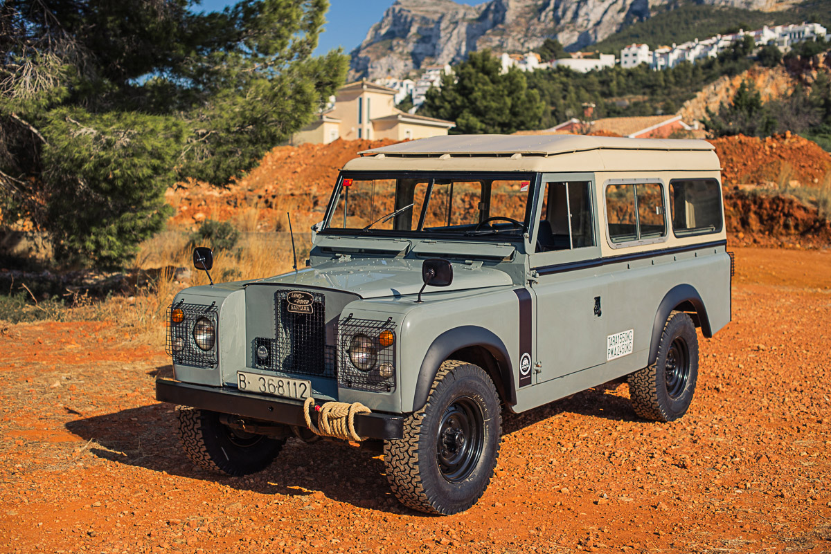 land_rover_sIIa_left_front_1.jpg