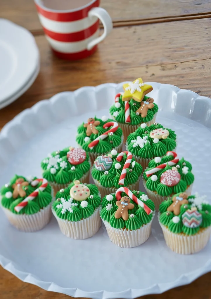 Private Event - Vangura Team Cake Decorating with Santa